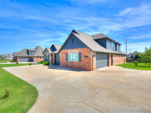 6706 E 86th Place N, Owasso, OK 74055
