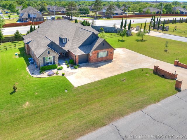 6706 E 86th Place N, Owasso, OK 74055