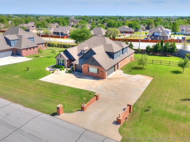 6706 E 86th Place N, Owasso, OK 74055
