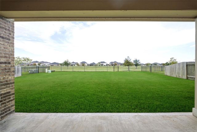 710 Turner Cove Court, La Porte, TX 77571
