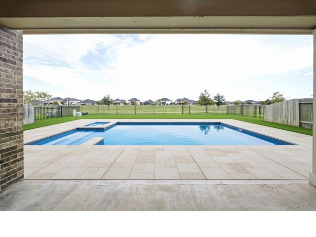 710 Turner Cove Court, La Porte, TX 77571