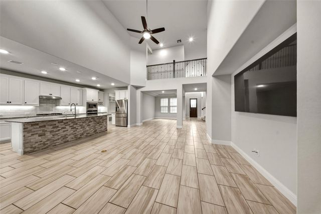 710 Turner Cove Court, La Porte, TX 77571