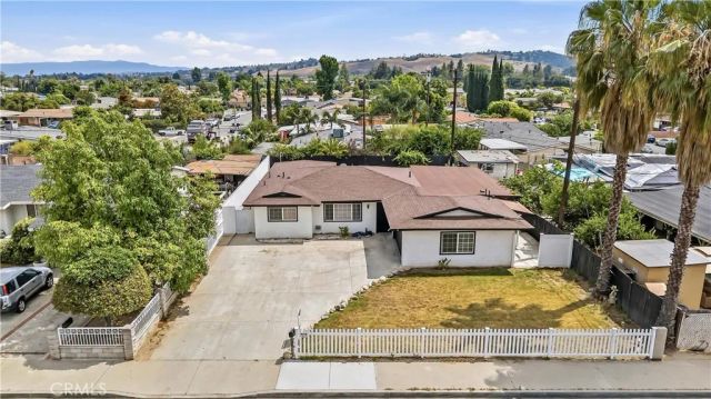 726 W Franklin, Pomona, CA 91766