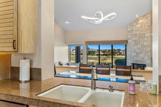 55764 Oak Tree, La Quinta, CA 92253
