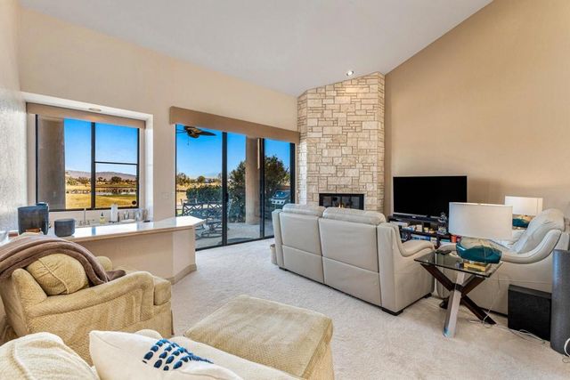 55764 Oak Tree, La Quinta, CA 92253