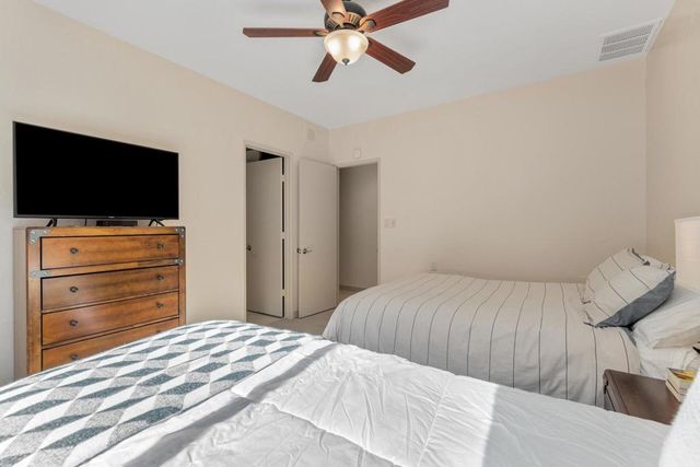 55764 Oak Tree, La Quinta, CA 92253