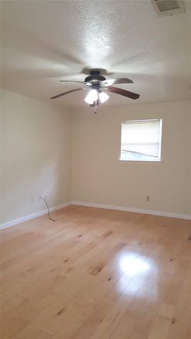 12105 Old County Road, Willis, TX 77378