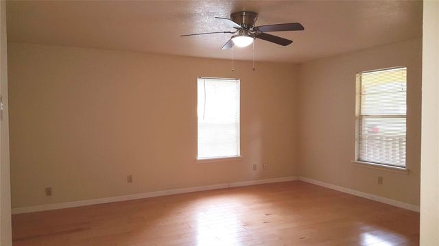 12105 Old County Road, Willis, TX 77378