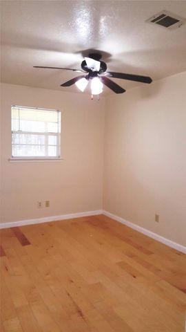 12105 Old County Road, Willis, TX 77378