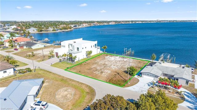 5837 SW 1st AVE, Cape Coral, FL 33914