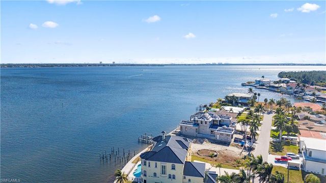 5837 SW 1st AVE, Cape Coral, FL 33914