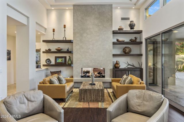 33962 N 70TH Street, Scottsdale, AZ 85266