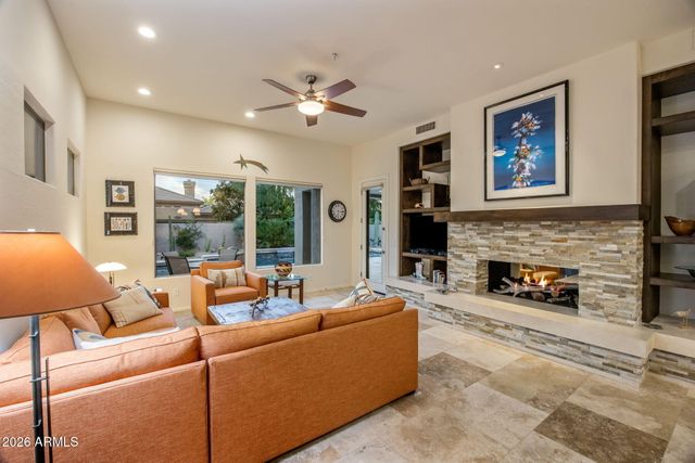 33962 N 70TH Street, Scottsdale, AZ 85266