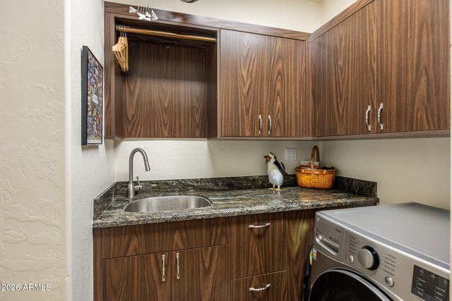 33962 N 70TH Street, Scottsdale, AZ 85266