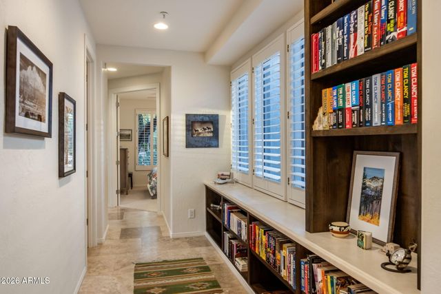 33962 N 70TH Street, Scottsdale, AZ 85266