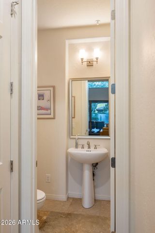 33962 N 70TH Street, Scottsdale, AZ 85266