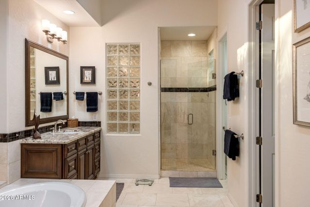 33962 N 70TH Street, Scottsdale, AZ 85266