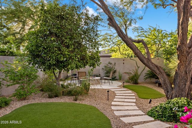 33962 N 70TH Street, Scottsdale, AZ 85266