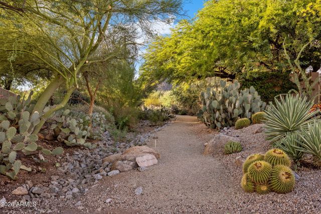 33962 N 70TH Street, Scottsdale, AZ 85266