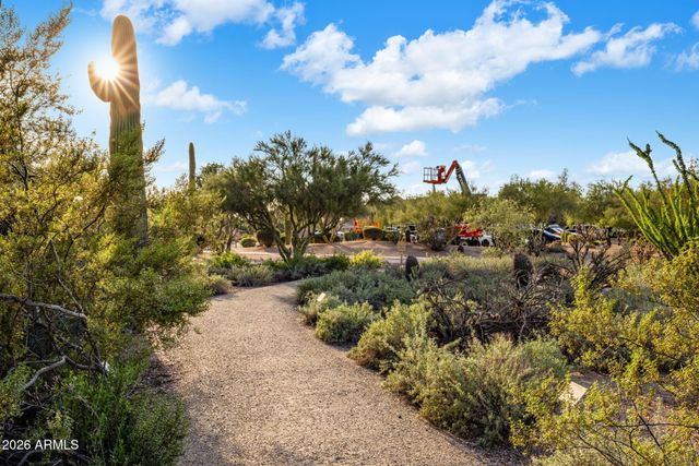 33962 N 70TH Street, Scottsdale, AZ 85266