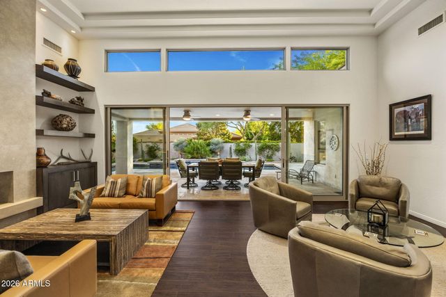 33962 N 70TH Street, Scottsdale, AZ 85266