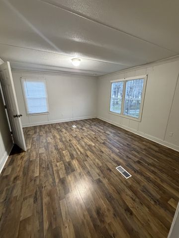 1171 Summertown Hwy, Hohenwald, TN 38462