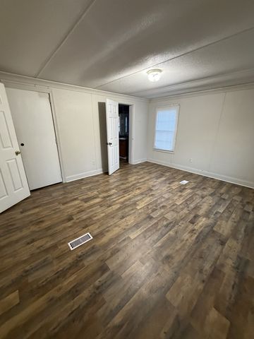 1171 Summertown Hwy, Hohenwald, TN 38462