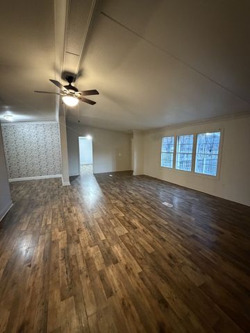 1171 Summertown Hwy, Hohenwald, TN 38462