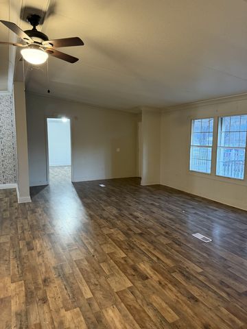 1171 Summertown Hwy, Hohenwald, TN 38462