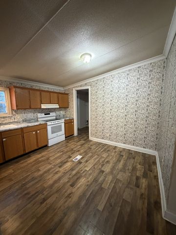 1171 Summertown Hwy, Hohenwald, TN 38462