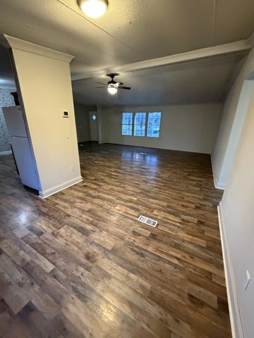 1171 Summertown Hwy, Hohenwald, TN 38462