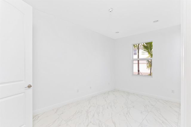 6989 PINES CIRCLE, Coconut Creek, FL 33073