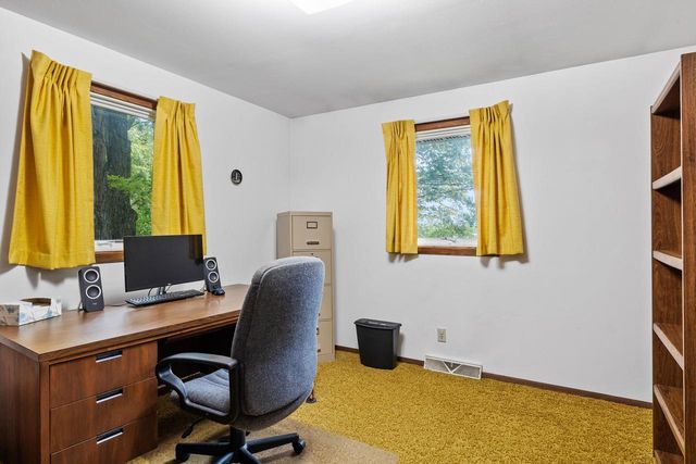 N8569 Rhine Forest LANE, Elkhart Lake, WI 53020