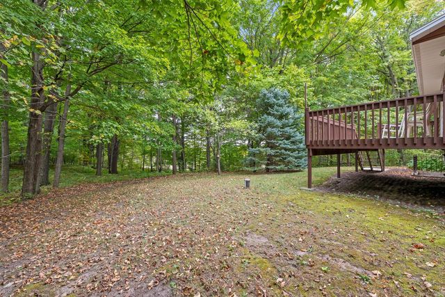 N8569 Rhine Forest LANE, Elkhart Lake, WI 53020