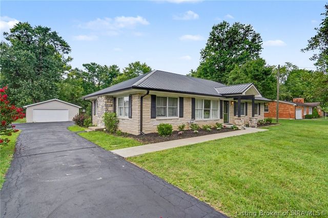 304 E Daisy Lane, New Albany, IN 47150