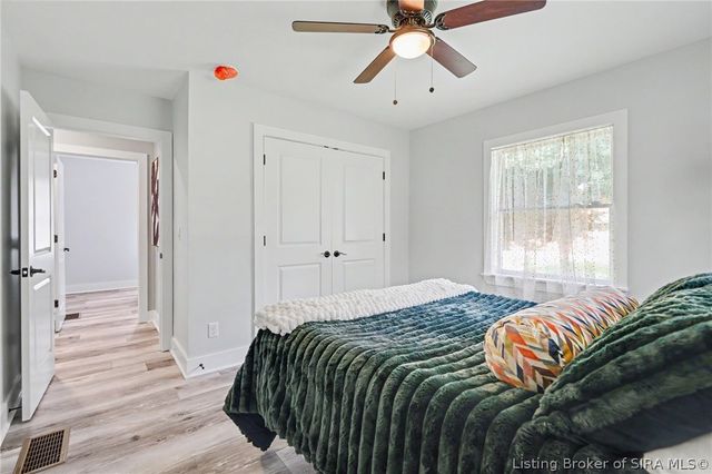 304 E Daisy Lane, New Albany, IN 47150