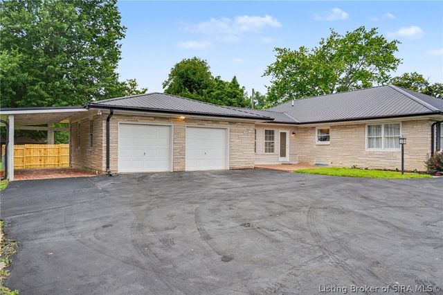 304 E Daisy Lane, New Albany, IN 47150
