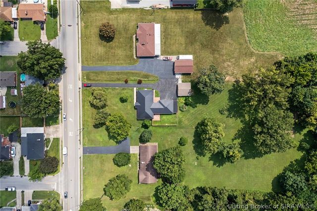 304 E Daisy Lane, New Albany, IN 47150