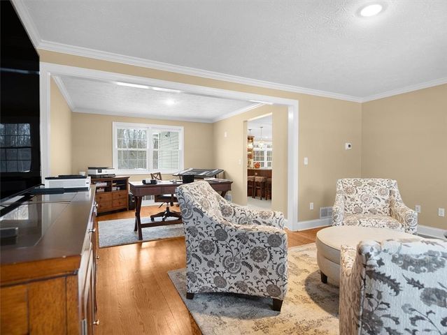 170 Willowood Drive, Greece, NY 14612