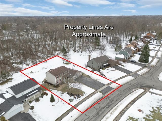 170 Willowood Drive, Greece, NY 14612