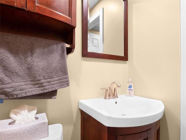 170 Willowood Drive, Greece, NY 14612