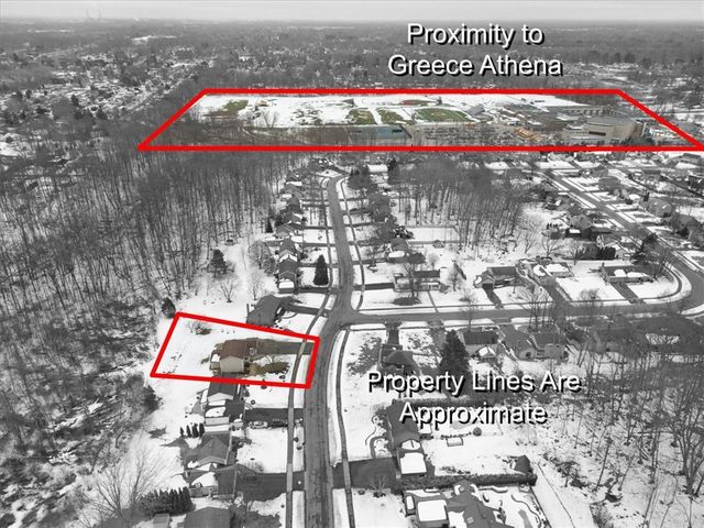 170 Willowood Drive, Greece, NY 14612