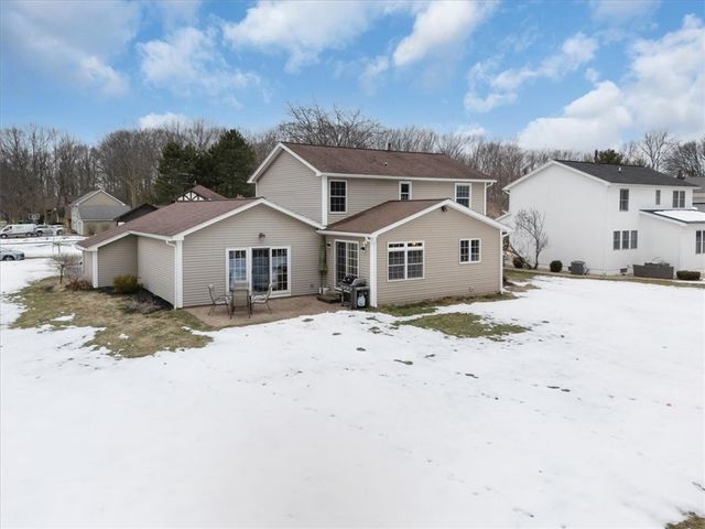 170 Willowood Drive, Greece, NY 14612