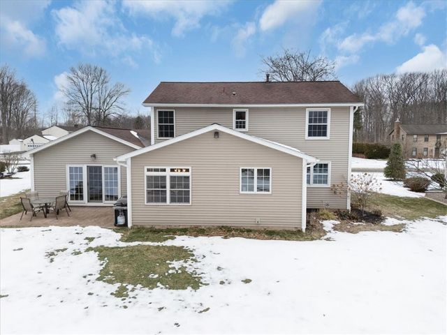 170 Willowood Drive, Greece, NY 14612