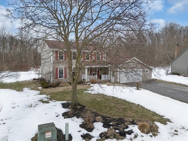 170 Willowood Drive, Greece, NY 14612