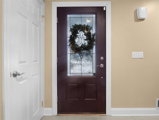 170 Willowood Drive, Greece, NY 14612