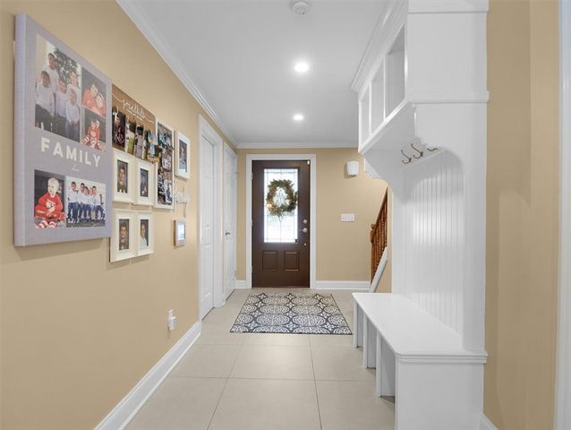 170 Willowood Drive, Greece, NY 14612