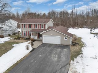 170 Willowood Drive, Greece, NY 14612