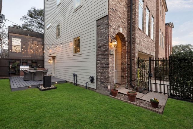 3911 Mcduffie Street, Houston, TX 77098