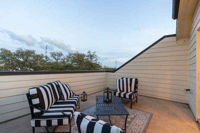 3911 Mcduffie Street, Houston, TX 77098